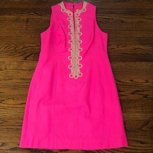 NWT- Alexa shift size ten